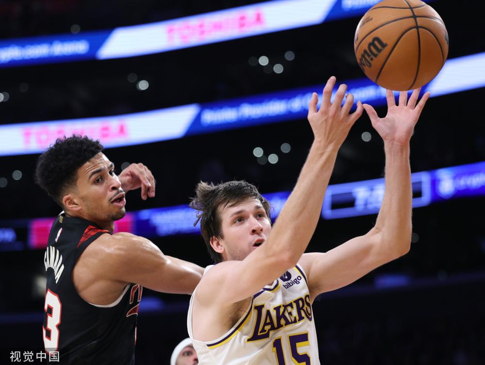 和魔术队的 和魔术队的