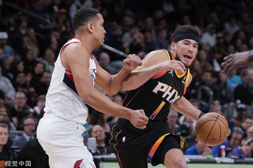 眼瞎了,羽毛球打的.