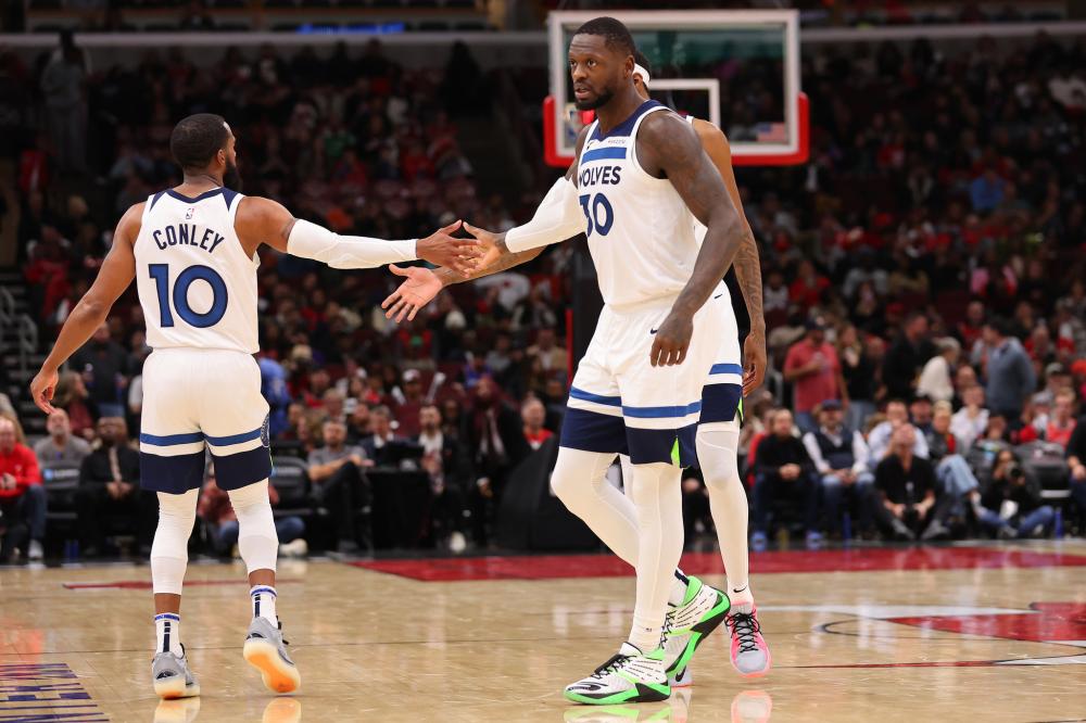 [CBA]嵇梦珩：能力得到认可 洛夫顿逐渐拥有话语权.